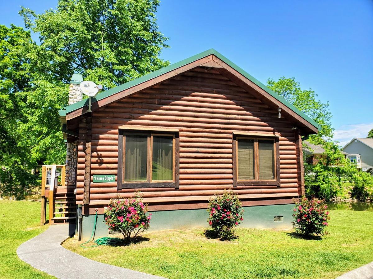 Skinny Dippin'-River Front- Free Tickets-Dog Friendly-Sleeps 6 Pigeon Forge Exterior foto